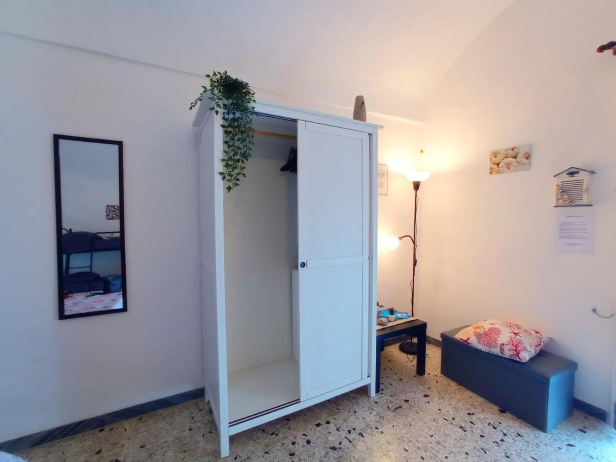 The Quiet House * Ponza